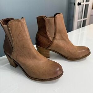 Roxy Tan Ankle Boots –‎ Western Block Heel – Women's 8.5
